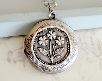 Silver Forget-Me-Not Flower Locket with photos and engraving, Personalized Nature Necklace, Photo Keepsake Gift for Mom