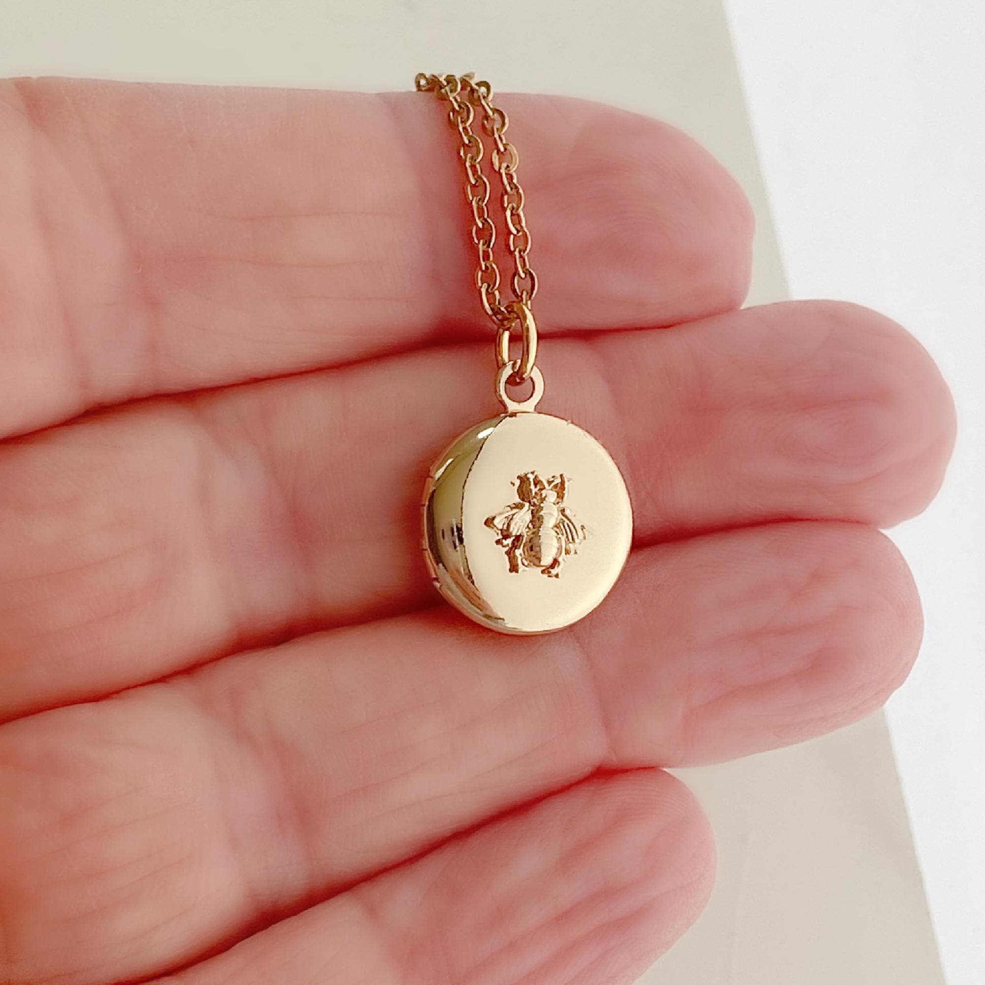 Bee Locket - Etsy