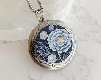 LARA Locket - Modern Floral Photo Locket Necklace, silver picture locket with photos, blue flower pendant, personalized engraved jewerly