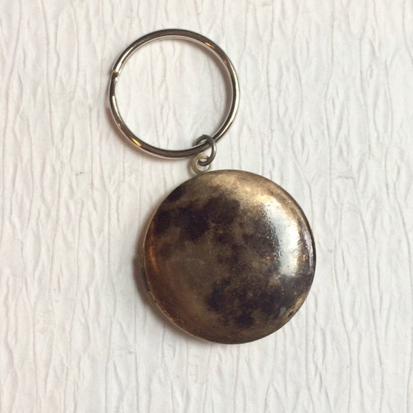 Moon Locket Keychain, locket with photos, men's locket keychain, celestial locket key chain,  groomsmen gift