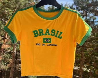 Y2K Brazil Baby Tee: Retro Rio de Janeiro Crop Top
