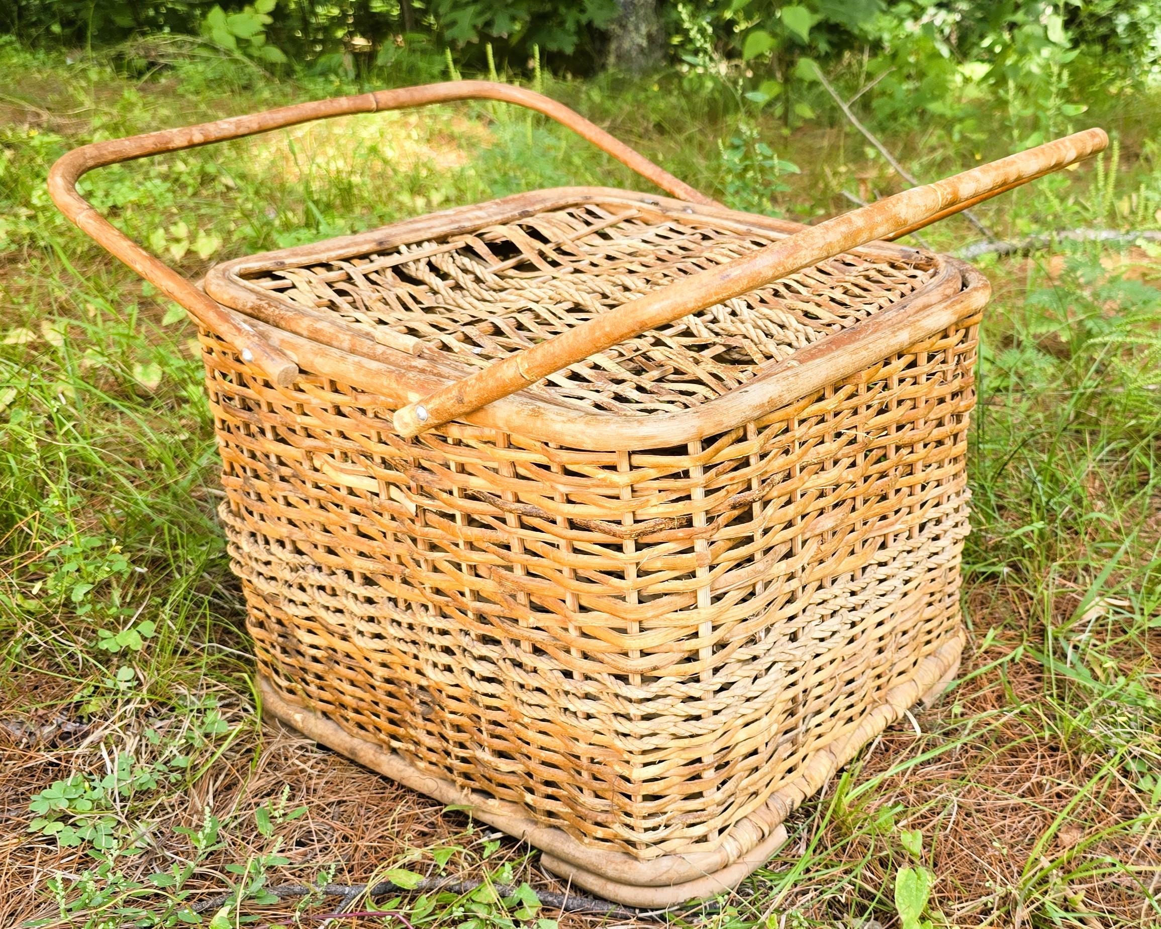 1960年代～70年代のヴィンテージ籐製ピクニックバスケット
