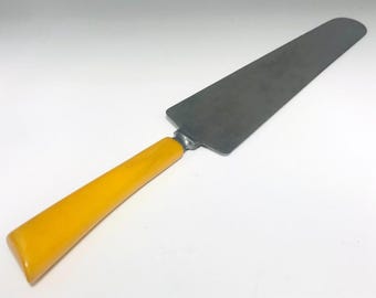 Vintage Butterscotch Bakelite Pie Server Baking Tool Stainless Burns Mfg. USA
