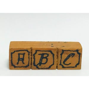 Vintage Dollhouse Miniature ABC Block Handmade Wood Toy ABC&#39;s Mini Doll Accessory