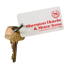 Vintage Memphis TN Sheraton Hotel Key & Fob #969 Motor Inns Tennessee Original