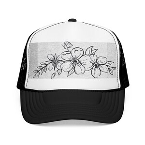 Embroidered Floral Trucker Hat: Vintage Style Baseball Cap
