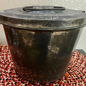 Vintage Primatives metal mold