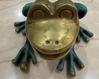 Vintage Brass decorative Frog figurine/dish