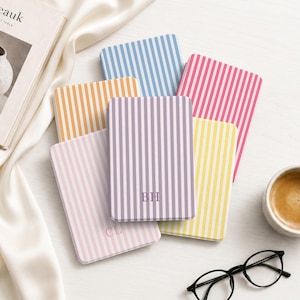Custodia Kindle personalizzata con cinturino, Kindle Paperwhite 11a/12a generazione 6.8, Kindle 7, Kobo Clara, Kindle Colorsoft, custodia con nome personalizzato