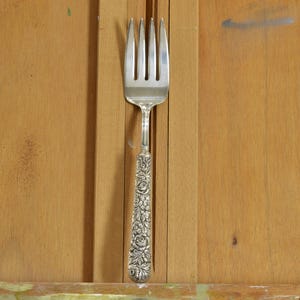National Silver Co. Ornate Floral Repoussé Serving Fork – Silverplate Roses Pattern, Antique Front & Back, 1930s