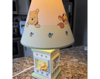 ヴィンテージ くまのプーさん 鼻に蜂のランプ - Etsy 日本