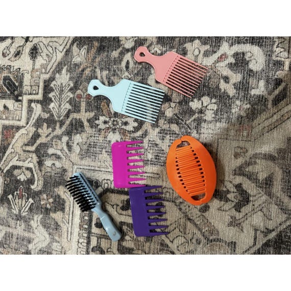 Vintage GOODY TZERS Hair Cincher Clip Comb Large Colorful Silver Tone Hearts Vintage Plastic Heart Shape Hair Combs Goody | Mercari main image 4