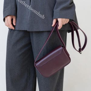 Black Leather Mini Crossbody Bag: Everyday Phone Purse
