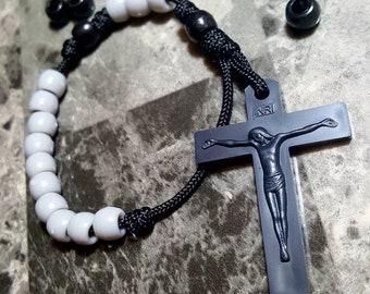 Knotted beaded Paracord pocket Rosary