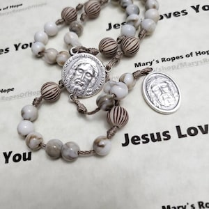 Holy Face of Jesus Chaplet,  micro Paracord, acrylic beads, Holy Face medal