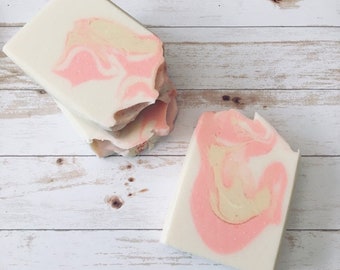 AMOR ETERNO, Jabón de leche de coco, Jabón artesanal de manteca de karité, Sin aceite de palma, Jabón floral cítrico