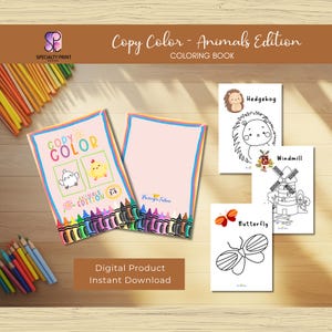 Puede incluir: Un libro para colorear titulado "Copy Color - Animals Edition" con una portada rosa con pollitos de dibujos animados y crayones. Páginas adicionales muestran ilustraciones de erizo, mariposa y molino de viento. Se ven lápices de colores.