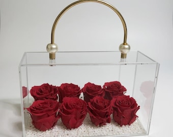 Rosas auténticas en caja estilo bolso: Rosas rojas que perduran: un regalo floral único