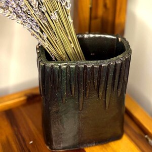 Vintage Eskimo Signed Studio Pottery Vase – Black & Dark Green Drip Glaze Textured Ceramic Stoneware – Rustic Decor - Alaskan Art