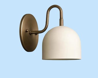 Moderne messing wandkandelaar | Koepelwandlamp | Minimalistische make-uplamp | Verlichting uit het midden van de eeuw | Slaapkamerkandelaar | Keukenkandelaar