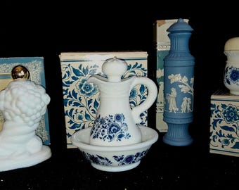 Avon Bleu and white collection