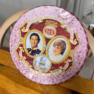 Collectible Vintage Tin Prince Charles and Lady Diana Wedding Day
