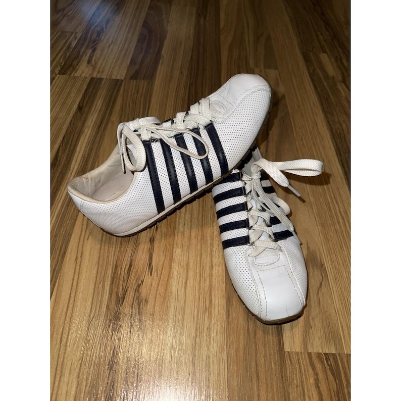 Zapatillas bajas clásicas de cuero blanco K-Swiss Y2K de los años 90 para mujer, talla 6.5 imagen 1