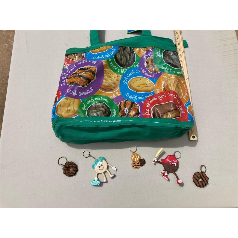 Vintage Girl Scouts Tote Bag & Key Chains Little Brownie Bakers Cookies RARE image 1