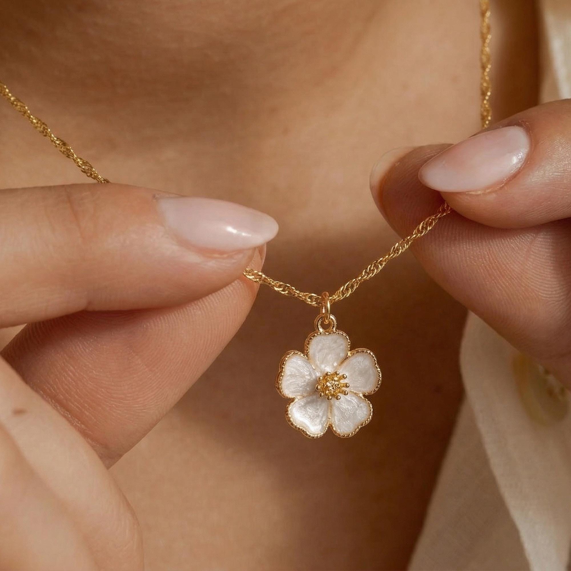 Flower Chain Necklace - Etsy