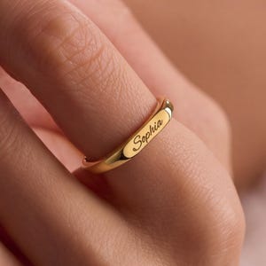 Gepersonaliseerde naamring, verfijnd sieraad met op maat gegraveerde naam, minimalistische ring voor vrouwen, cadeau voor haar