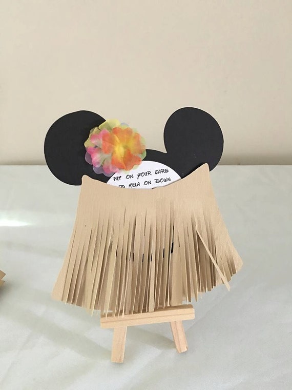 Minnie Mouse Invitation-Luau Il_570xn