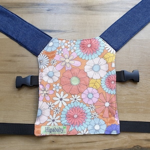 Porte-poupée floral rétro