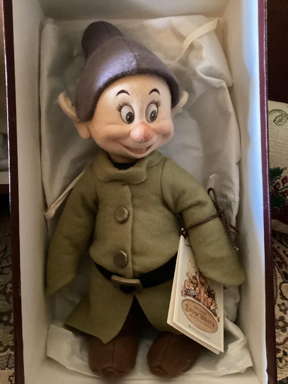 R John Wright Snow White & Seven Dwarfs Doll Set, Mint in Box #536