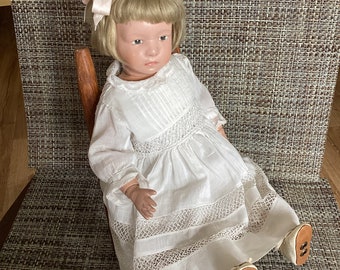 * antique doll ❀ 羽根のお帽子のすてきな ミニョネット antique doll ❀ 羽根のお帽子のすてきな ミニョネット