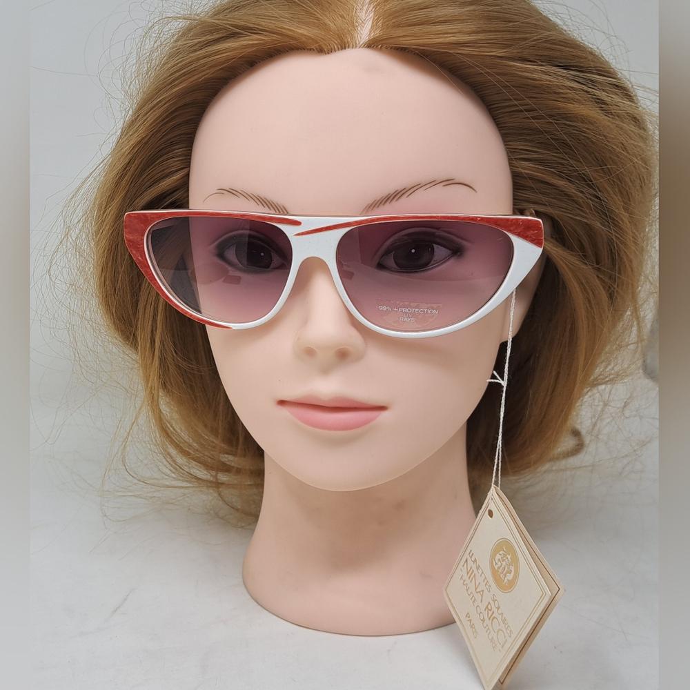 NWT Nina Ricci Women display picture 1