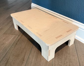 Large Platform Children’s Step Stool – Sturdy & Kid-Friendly