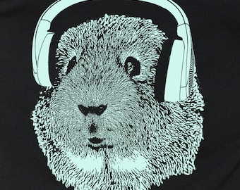 Guinea Pig Headphones T-Shirt: Men’s Music Graphic Animal Tee