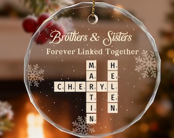 Adorno "Hermanos y hermanas unidos para siempre", nombre personalizado de hermano y hermana en Scrabble, arte de crucigrama, adorno navideño familiar