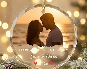 Adorno personalizado con foto de compromiso, adorno con foto de pareja, adorno de compromiso, adorno para la primera Navidad, nombre personalizado y fecha, regalo para pareja
