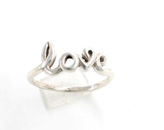 Anello Script Love: anello minimalista con promessa in argento sterling