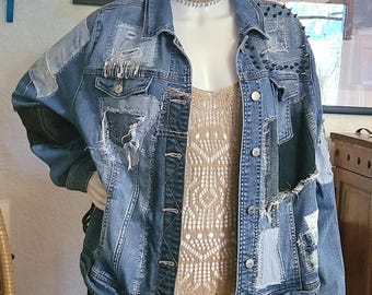 Giacca in denim patchwork effetto consumato - Spikes & Pins - Taglia 1X