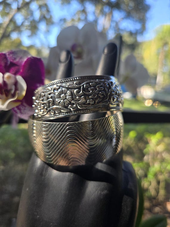 Thick Silver Bangle Bracelets with Jewelry Pouch … - image 6