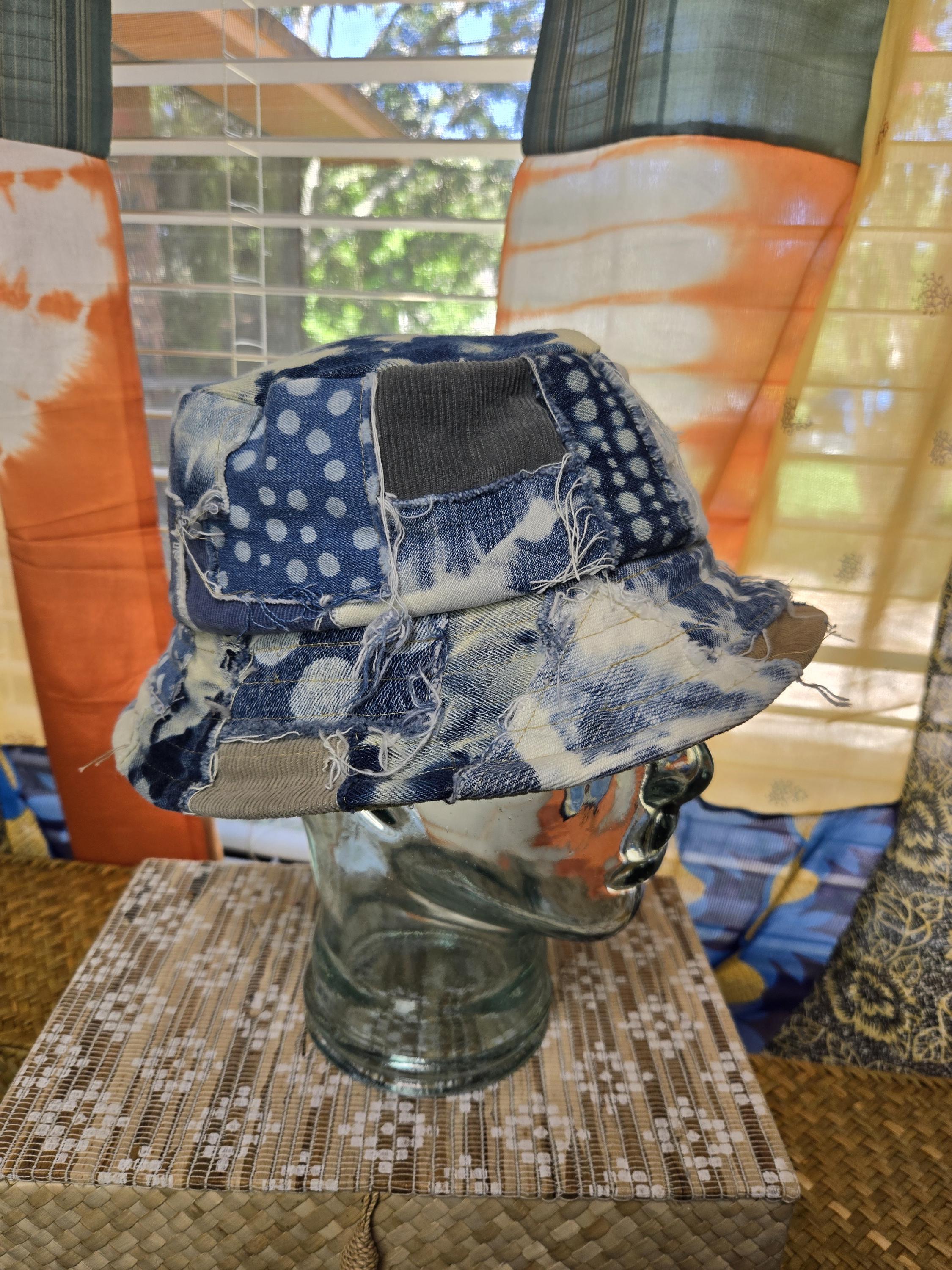 アールイードット　パッチワークバケットハット　デニム デニム＆コーデュロイ パッチワーク バケットハット - ダメージ加工