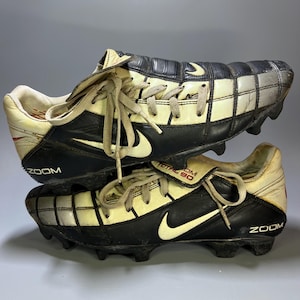Nike Total 90 Shoes - Etsy display picture 2