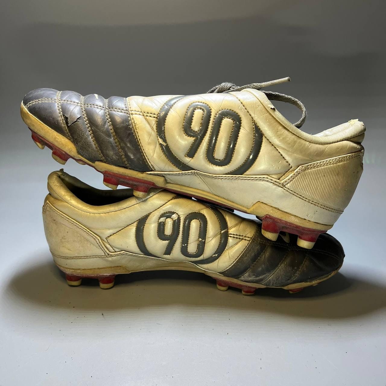 【希少・未使用】NIKE　Total 90 III　デッドストック品　30cm 希少・未使用】NIKE Total 90 III デッドストック品 30cm - メルカリ