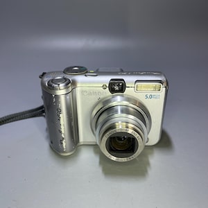 Canon PowerShot A610 5.0MP Digital Camera - Silver Vintage retro