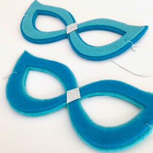 Superhero mask - Cat eyes in two tone aqua