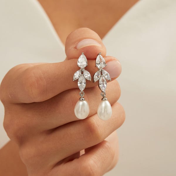 Diamond Pearl Drop Earrings,Freshwater Pearl Earrings,Crystal Bridal Earrings,Silver Leaf Diamond Earrings,Wedding Earrings,Bridesmaid Gift