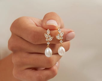 Diamond Pearl Drop Earrings,Freshwater Pearl Earrings,Crystal Bridal Earrings,Gold Leaf Diamond Earrings,Wedding Earrings,Bridesmaid Gift