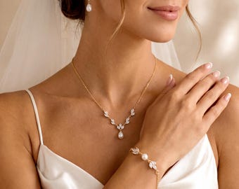 Freshwater Pearl Jewelry Set,Wedding Jewelry Set,Bridal Jewelry Set,Crystal Wedding Necklace,Leaf Diamond Pearl Set,Bridesmaid Gifts